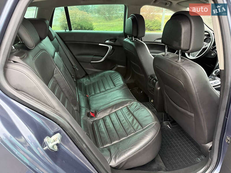 Універсал Opel Insignia 2009 в Києві