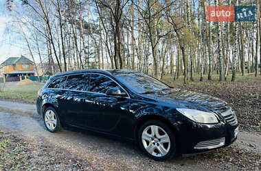 Универсал Opel Insignia 2010 в Ромнах