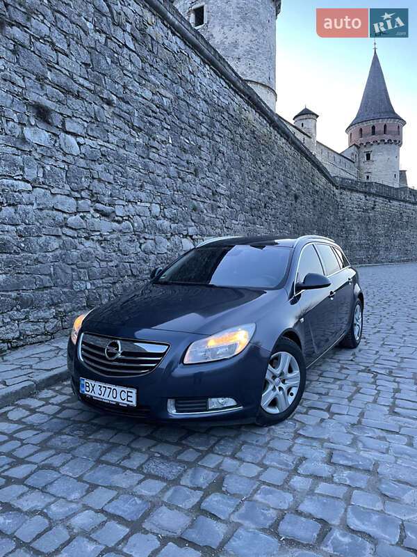 Универсал Opel Insignia 2011 в Каменец-Подольском