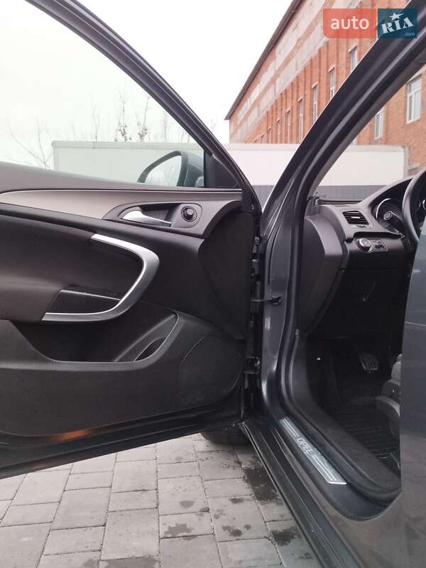 Універсал Opel Insignia 2010 в Старокостянтинові