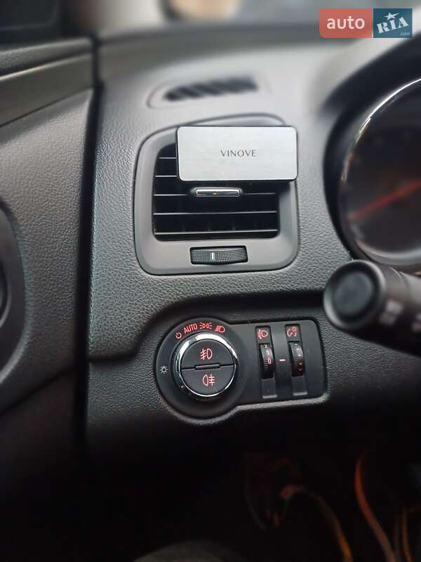 Універсал Opel Insignia 2009 в Івано-Франківську