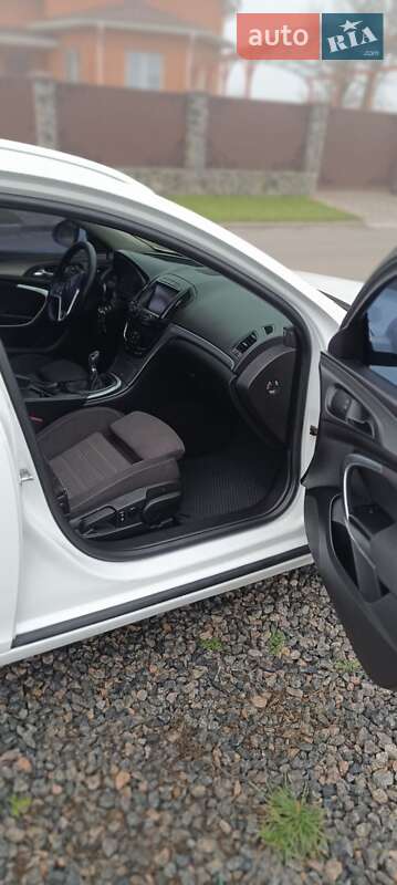 Універсал Opel Insignia 2016 в Дніпрі