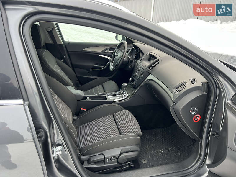 Универсал Opel Insignia 2011 в Бродах