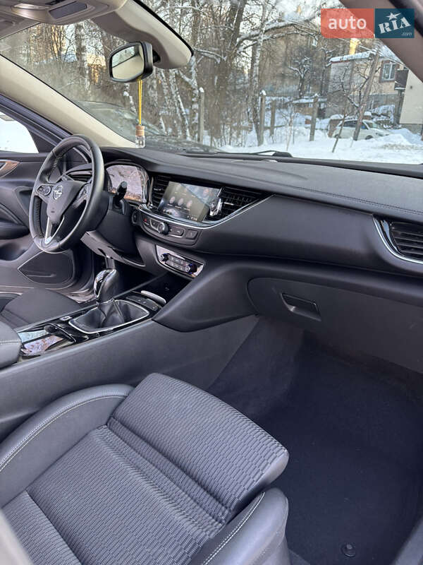 Универсал Opel Insignia 2018 в Луцке фото 10 Универсал Opel Insignia 2018 в Луцке
