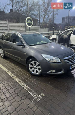 Універсал Opel Insignia 2011 в Харкові