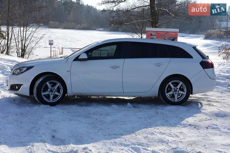 Универсал Opel Insignia 2015 в Коростышеве