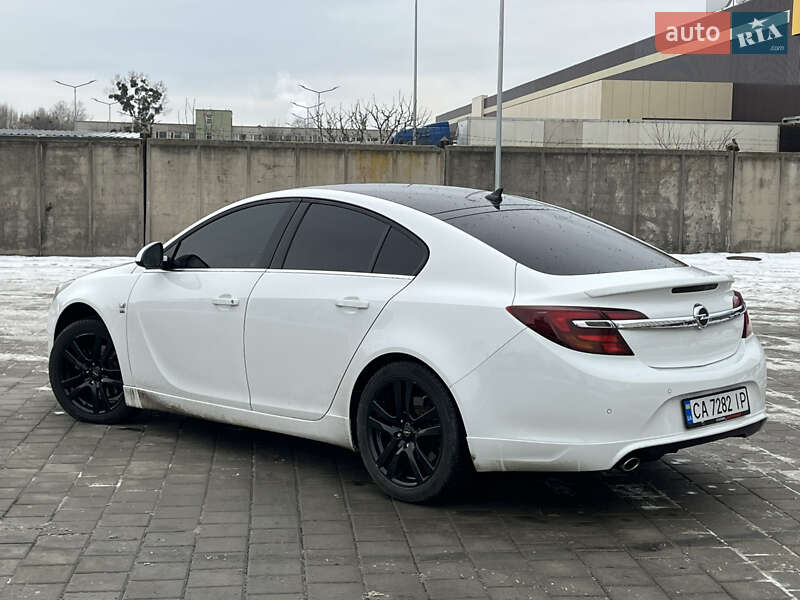Лифтбек Opel Insignia 2015 в Черкассах