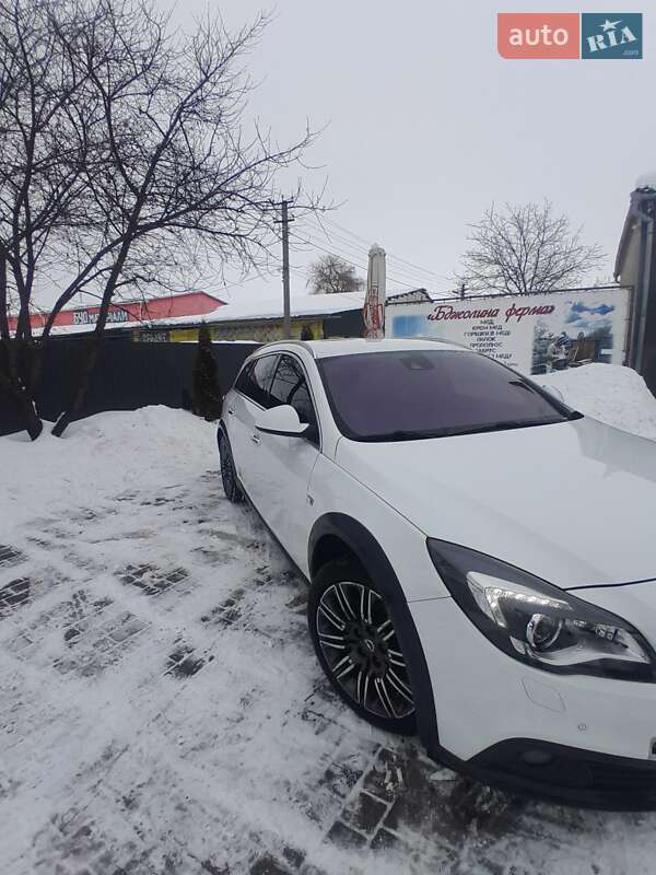 Универсал Opel Insignia 2015 в Рогатине