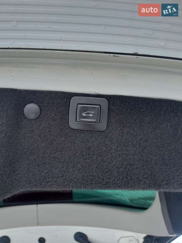 Универсал Opel Insignia 2015 в Рогатине