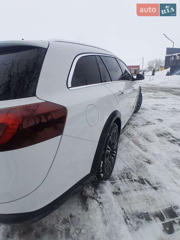 Универсал Opel Insignia 2015 в Рогатине