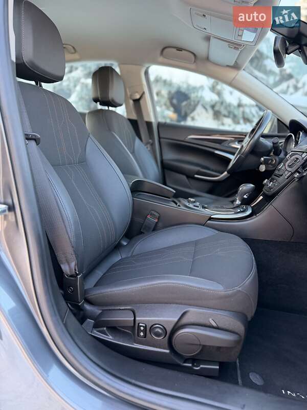 Седан Opel Insignia 2012 в Тернополе