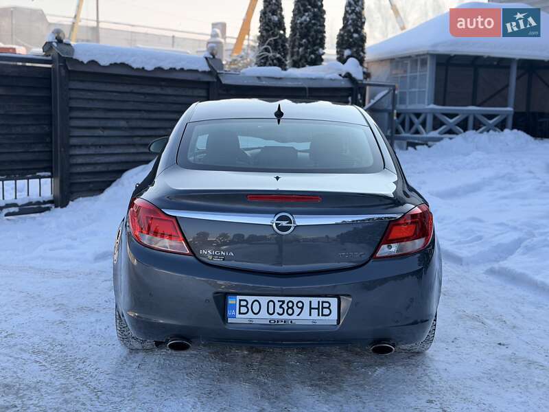 Седан Opel Insignia 2012 в Тернополе