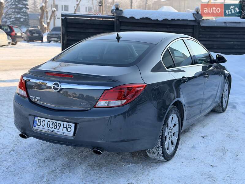 Седан Opel Insignia 2012 в Тернополе