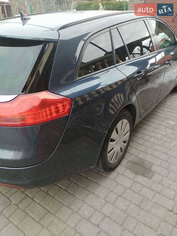 Универсал Opel Insignia 2011 в Львове