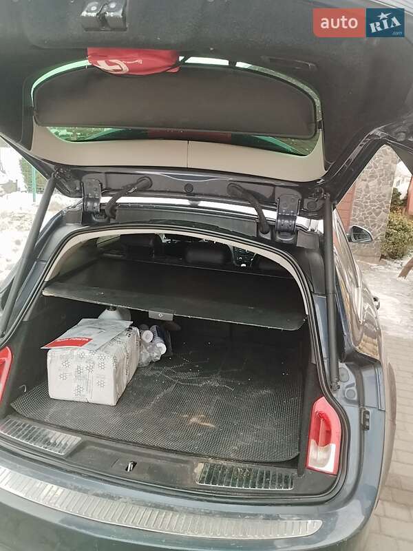 Универсал Opel Insignia 2011 в Львове