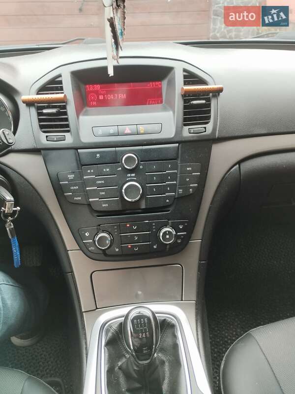 Универсал Opel Insignia 2011 в Львове