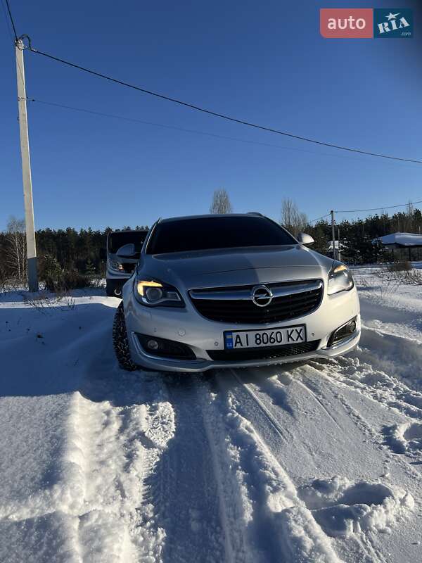Универсал Opel Insignia 2014 в Киеве