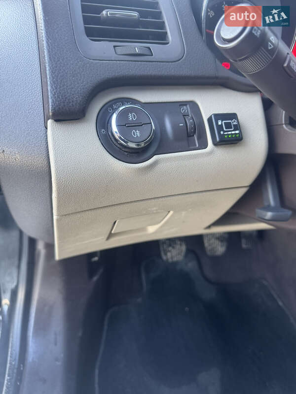 Лифтбек Opel Insignia 2011 в Львове фото 14 Лифтбек Opel Insignia 2011 в Львове