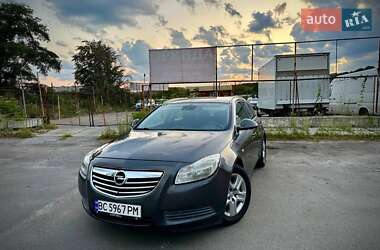 Універсал Opel Insignia 2010 в Полтаві