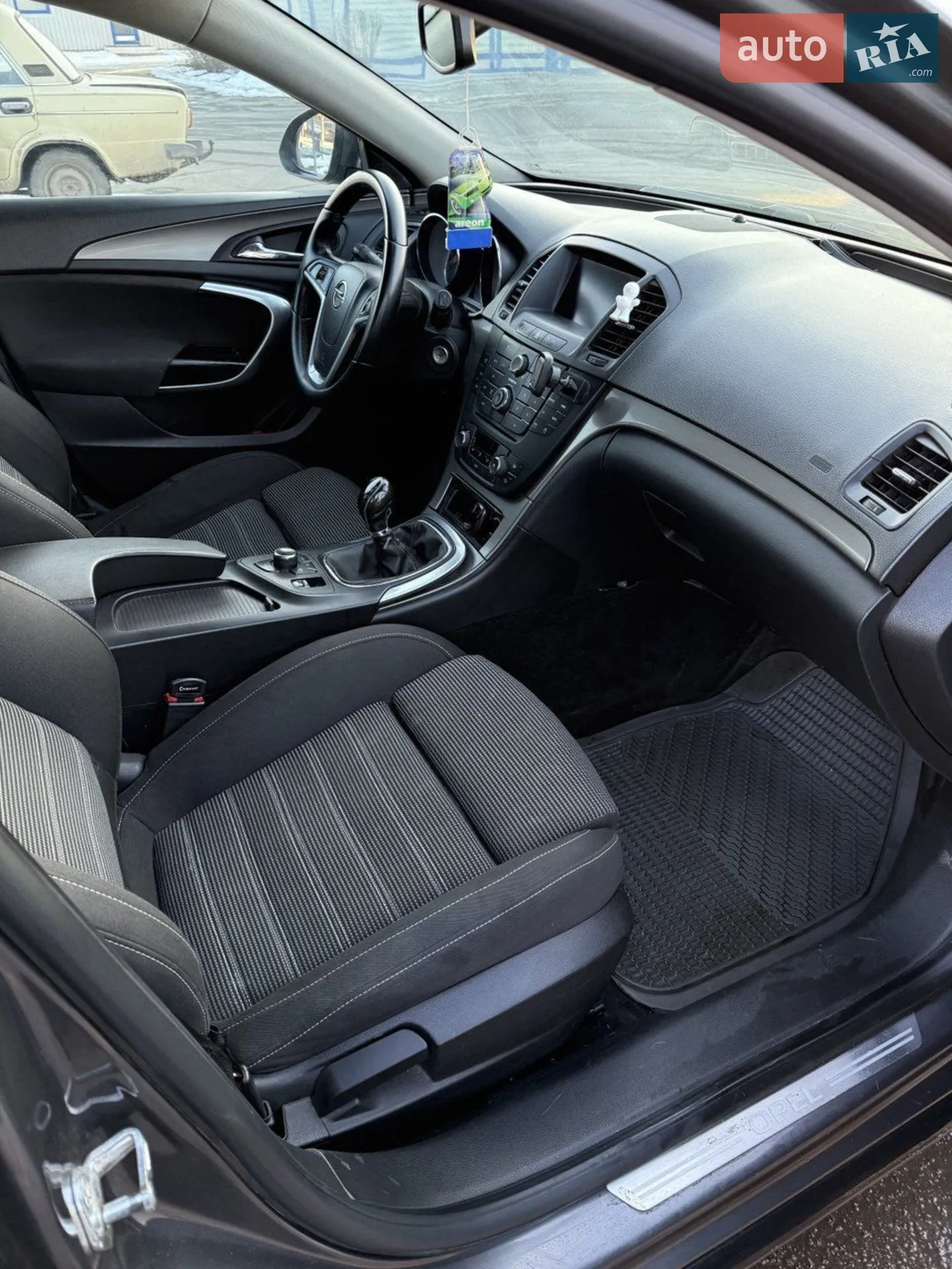 2010 Opel Insignia - мініатюра 8