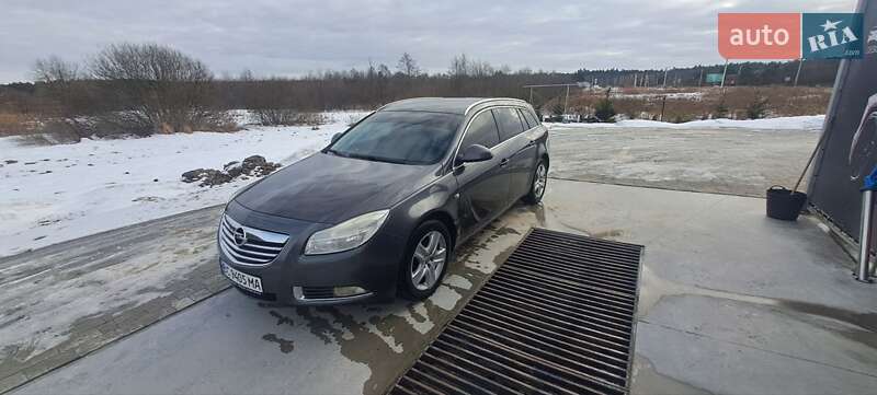 Универсал Opel Insignia 2009 в Яворове