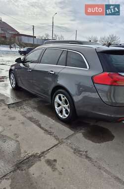 Универсал Opel Insignia 2010 в Барышевке