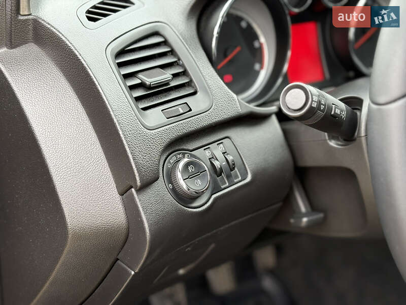 Універсал Opel Insignia 2013 в Львові