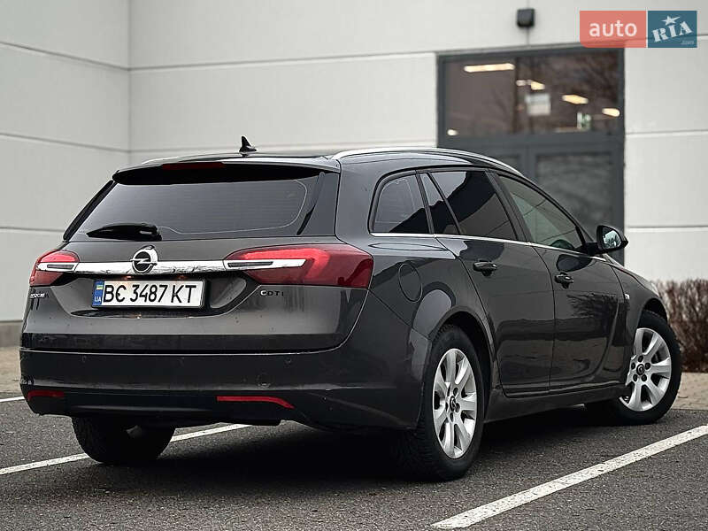 Универсал Opel Insignia 2015 в Самборе