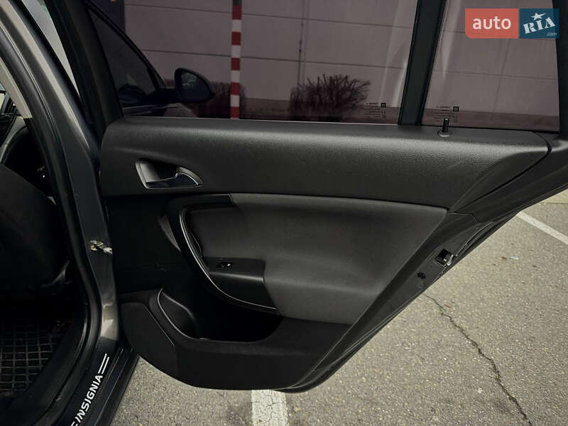 Универсал Opel Insignia 2015 в Самборе