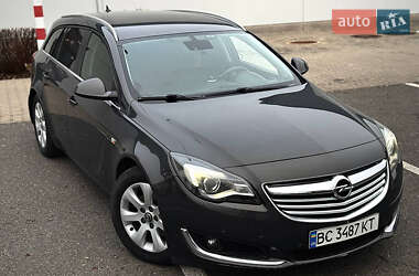 Універсал Opel Insignia 2015 в Самборі