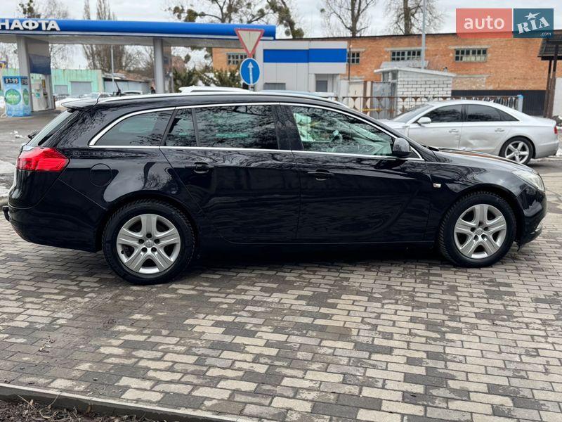 Универсал Opel Insignia 2009 в Лубнах