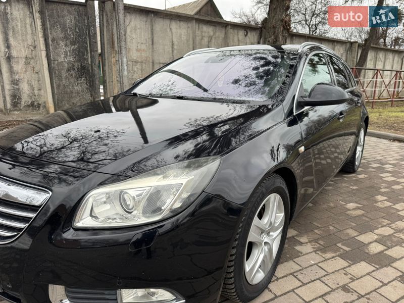 Универсал Opel Insignia 2009 в Лубнах