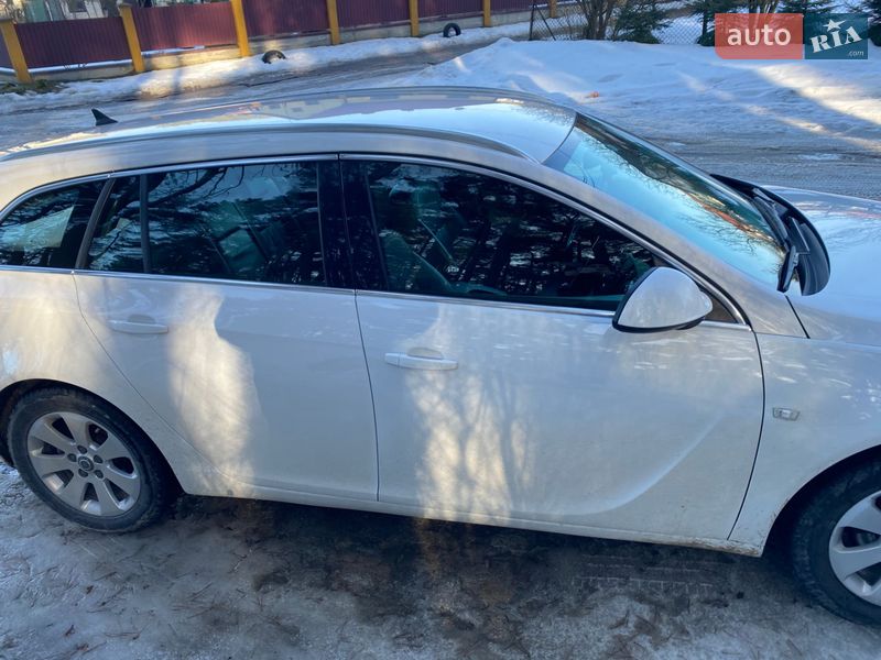Универсал Opel Insignia 2013 в Львове