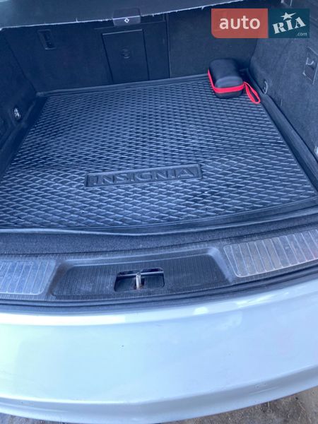 Универсал Opel Insignia 2013 в Львове