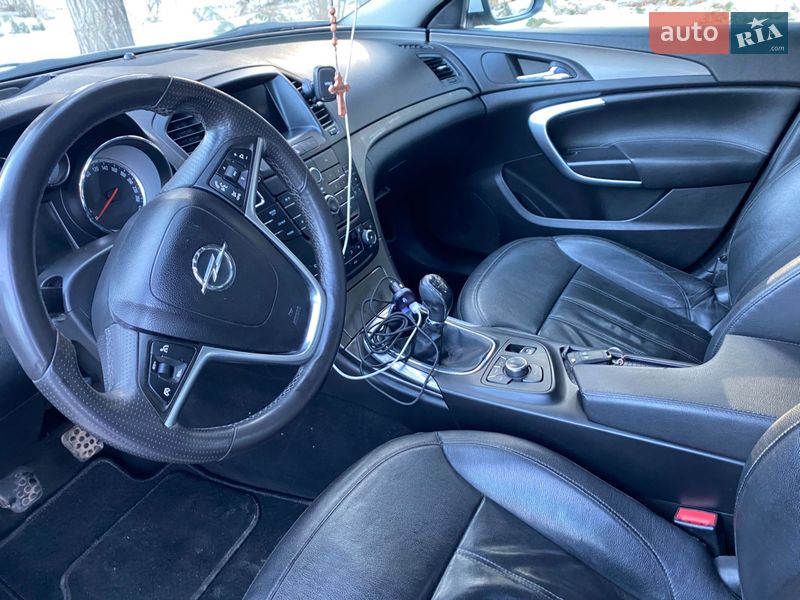 Универсал Opel Insignia 2013 в Львове