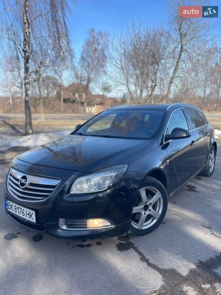 Opel Insignia 2011