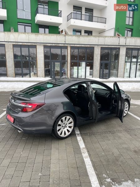 Седан Opel Insignia 2016 в Львове