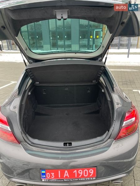 Седан Opel Insignia 2016 в Львове