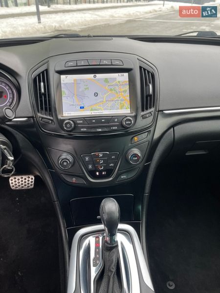 Седан Opel Insignia 2016 в Львове