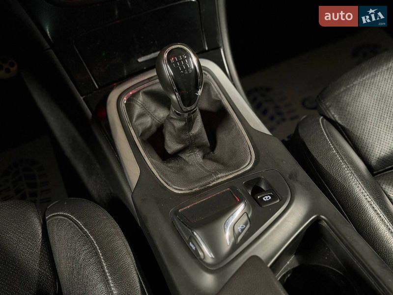 Универсал Opel Insignia 2014 в Киеве