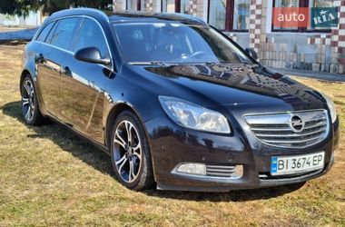 Универсал Opel Insignia 2011 в Гадяче