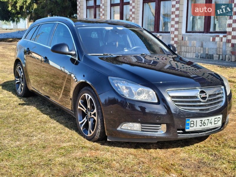 Opel Insignia 2011