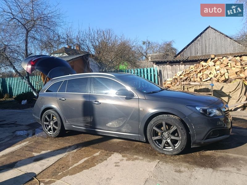 Универсал Opel Insignia 2015 в Голобах
