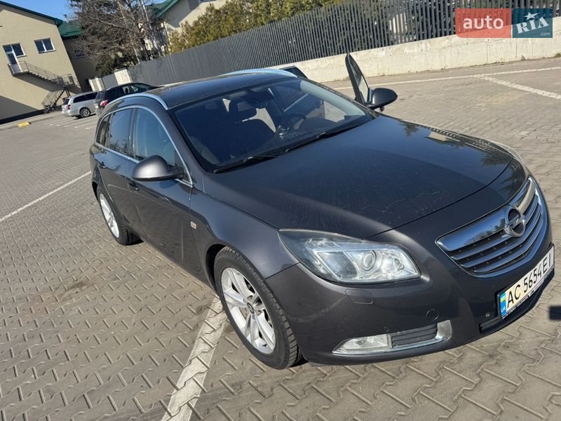 Универсал Opel Insignia 2009 в Рожище