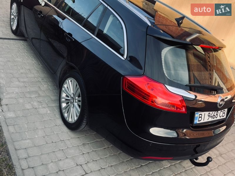 Универсал Opel Insignia 2012 в Полтаве