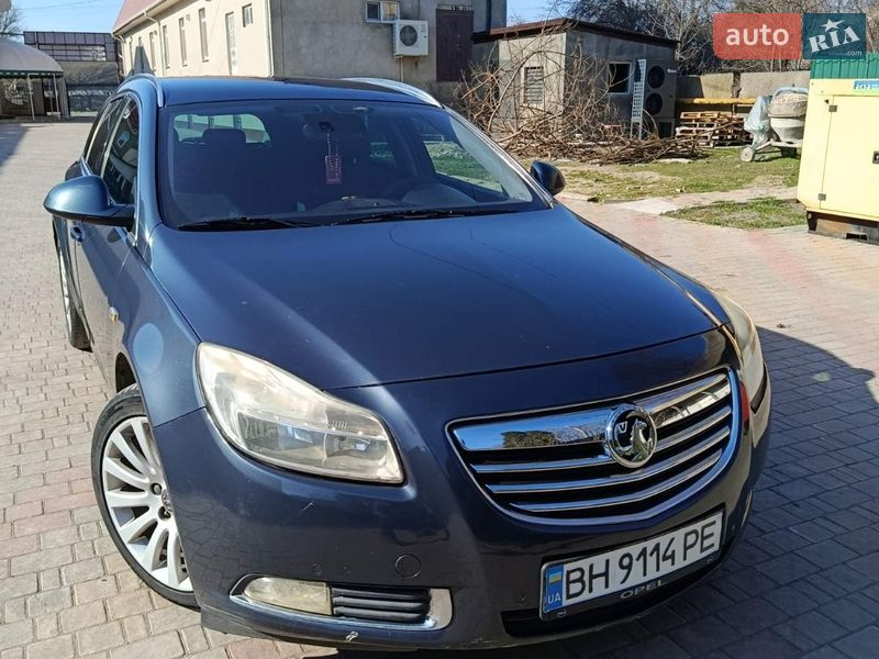 Opel Insignia 2011