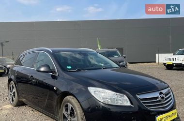 Универсал Opel Insignia 2011 в Ужгороде