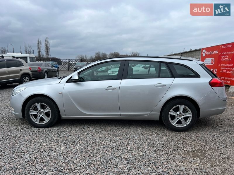 Універсал Opel Insignia 2009 в Черкасах