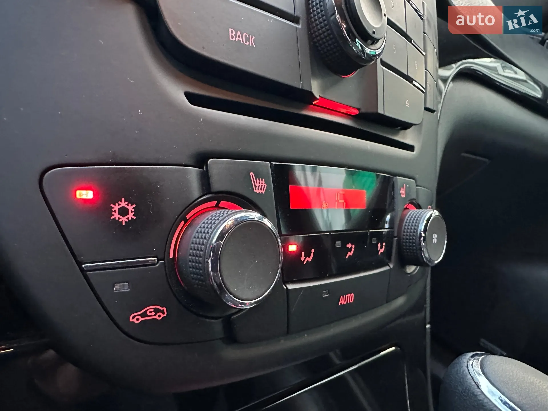 2013 Opel Insignia - мініатюра 32