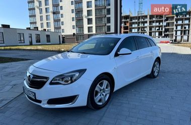 Универсал Opel Insignia 2016 в Городке